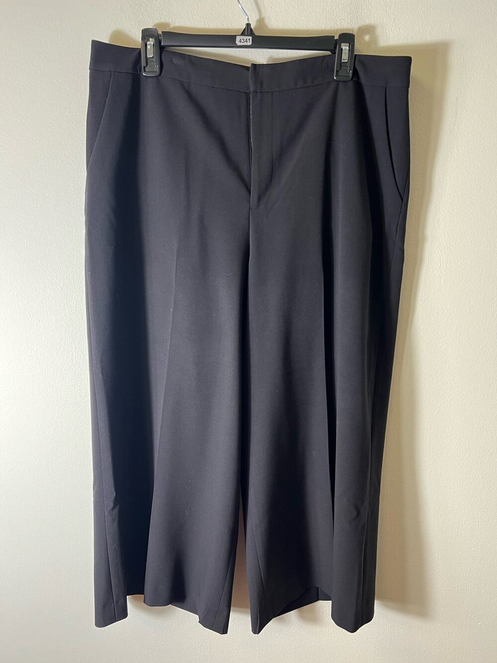 Tahari Arthur S. Levine Dress Pants size 16